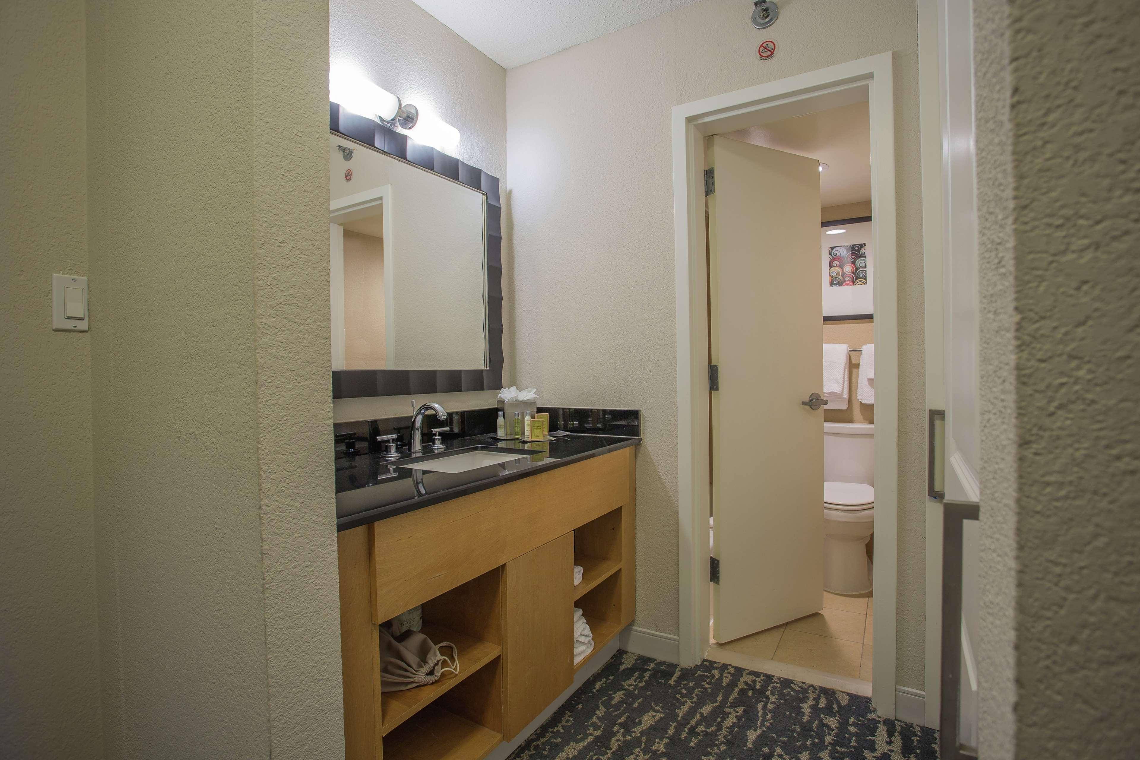 Doubletree By Hilton Marina 4* Berkeley
