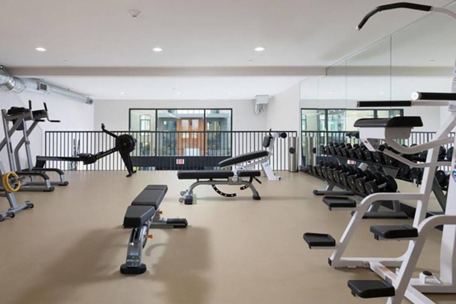 Apartment 1br W Rooftop Gym Near Shops Sfo-1505 *