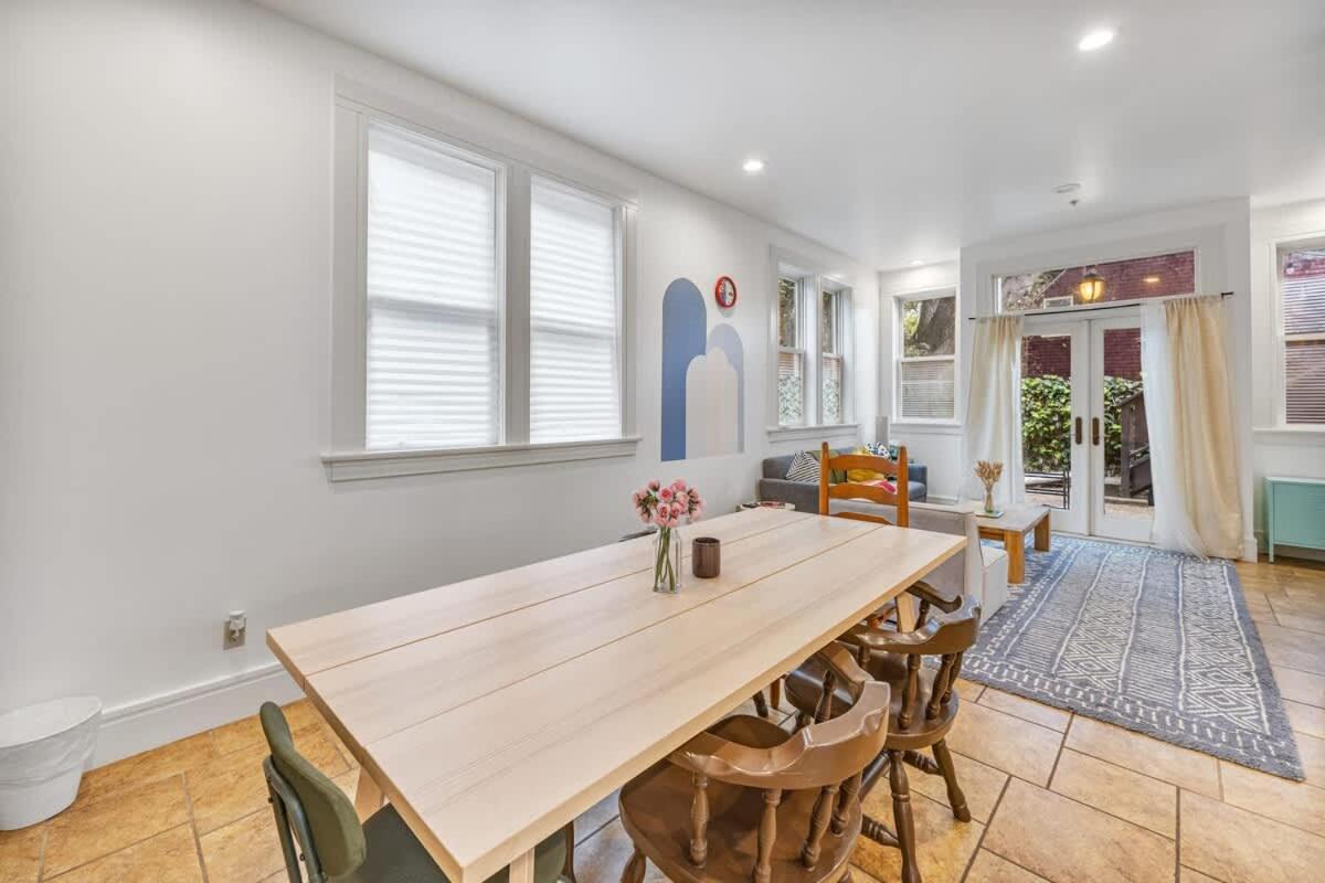 #urban Elegance 3br With Parking Near Uc Bart & Downtown Apartment *