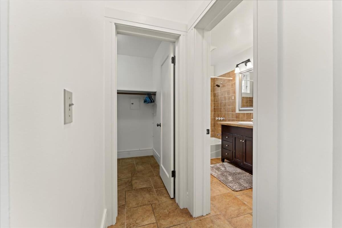 #urban Elegance 3br With Parking Near Uc Bart & Downtown * Berkeley