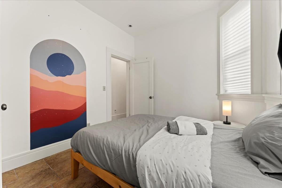 Apartment #urban Elegance 3br With Parking Near Uc Bart & Downtown *