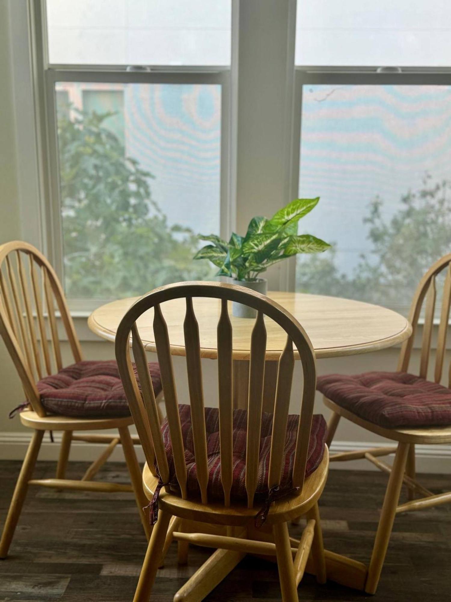 Amazing, Sunny, And Spacious! Steps To Campus! Berkeley