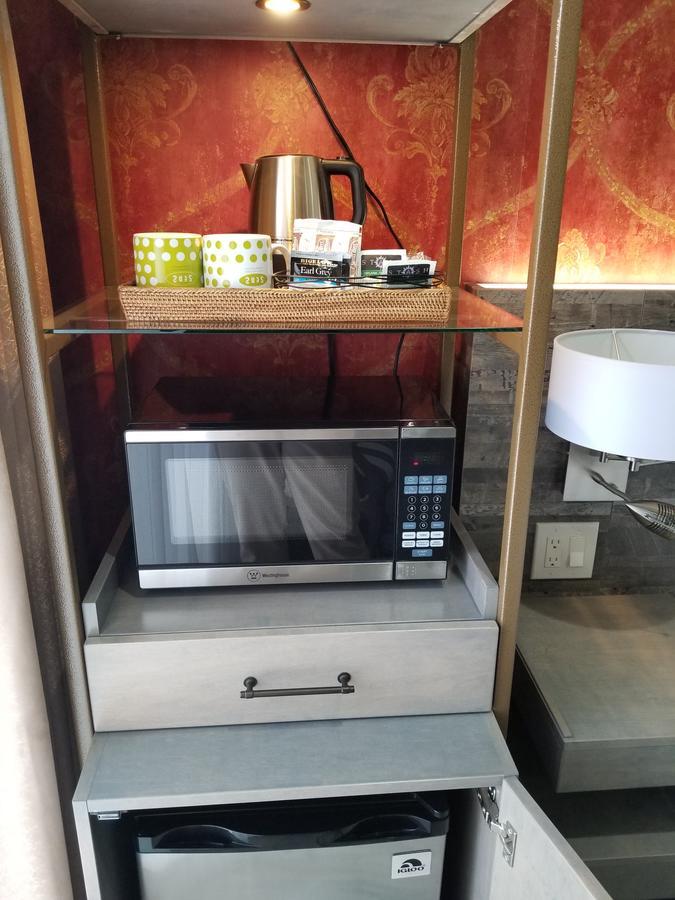 Sens & Vanne Bistro Khách sạn 3*